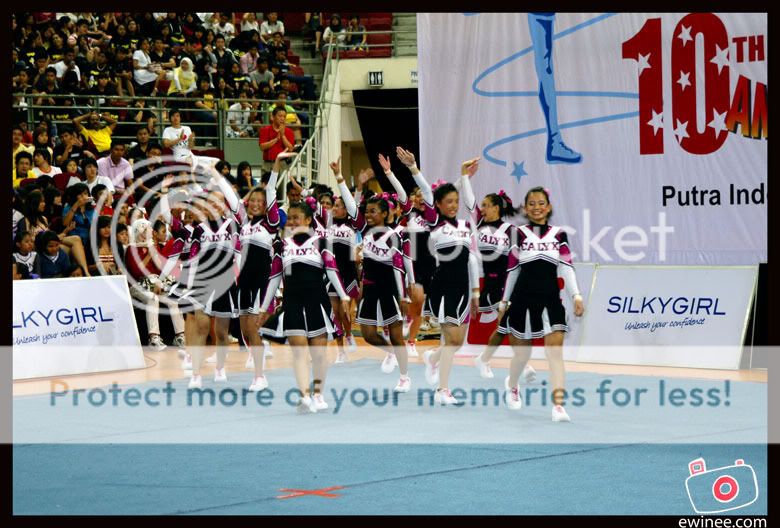 CALYX-cheer-09-coming-in CALYX-cheer-09-coming-in