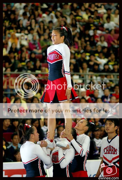 Dynamitez-girl-Cheer-09