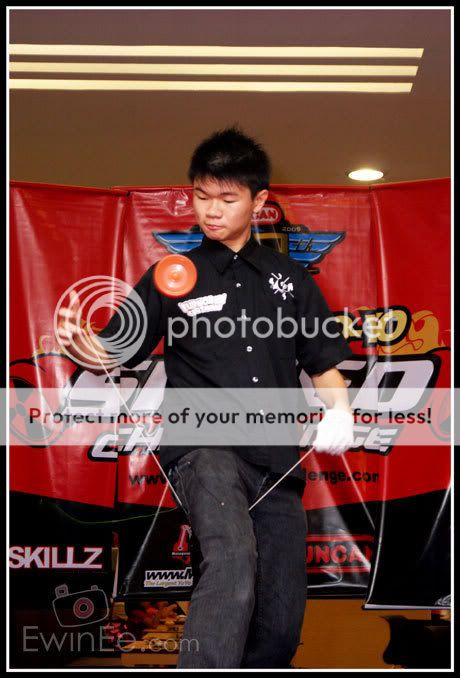 EwinPerformingWithTOS