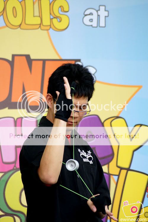 /Jonathan-kzone-1utama-party /Jonathan-kzone-1utama-party