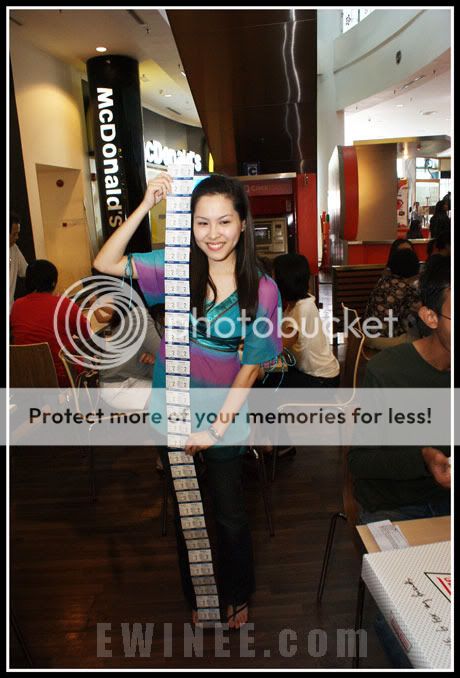 PamSong-with-so-many-movie-tickets