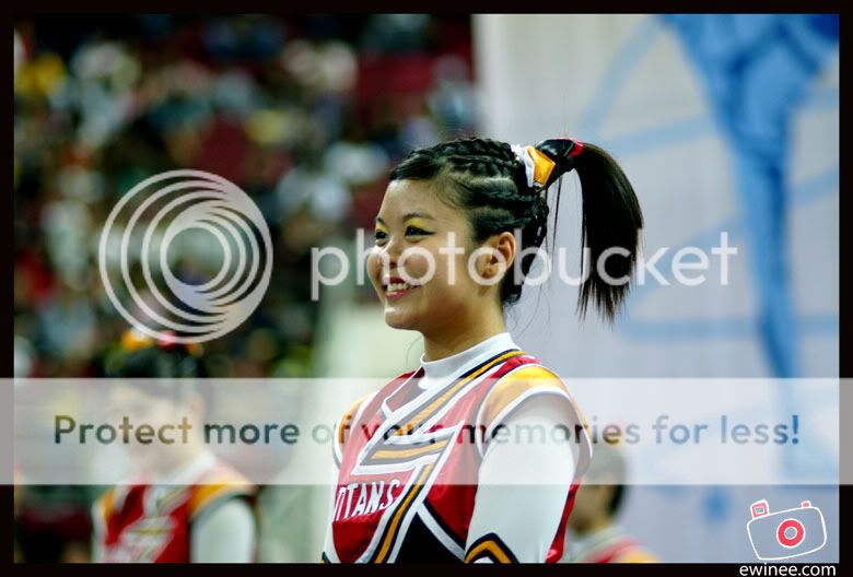 Titans-cheer-09